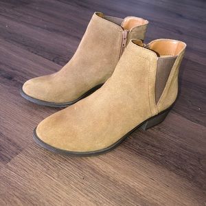 Kensie Ladies’ Ankle Boot in Brown Size 8